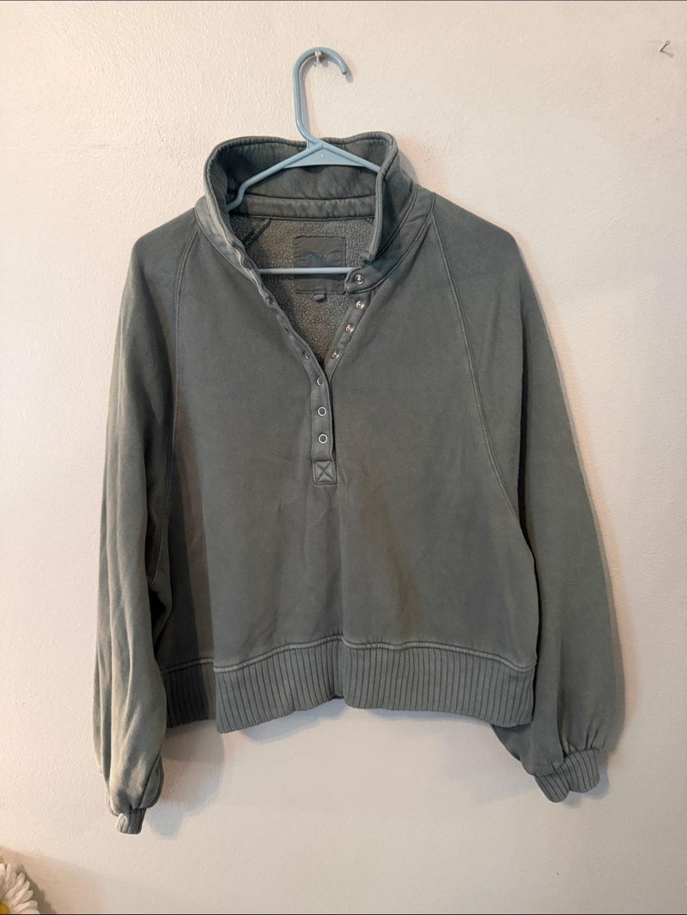 Aerie Sage Green Collared Fleece lined Sweatshirt (Size: M)